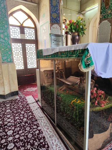 عکس آستان مقدس جعفرابن موسی کاظم (ع) [سر مبارک حضرت شاهرضا]